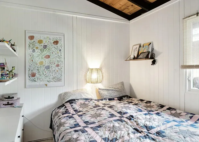 Unique With Wooden Ceilings Nyaraló Gilleleje